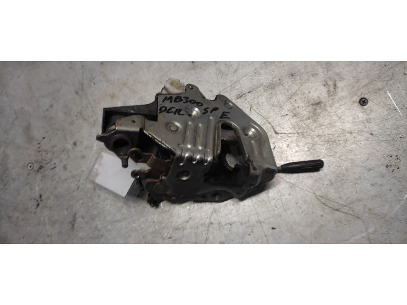 Recambio de cerradura puerta delantera derecha para mercedes clase e (w123) berlina+coupe d 200 referencia OEM IAM   