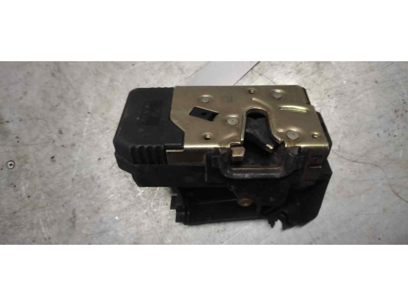 Recambio de cerradura puerta delantera derecha para opel astra g berlina comfort referencia OEM IAM 905661154 3 PINS 