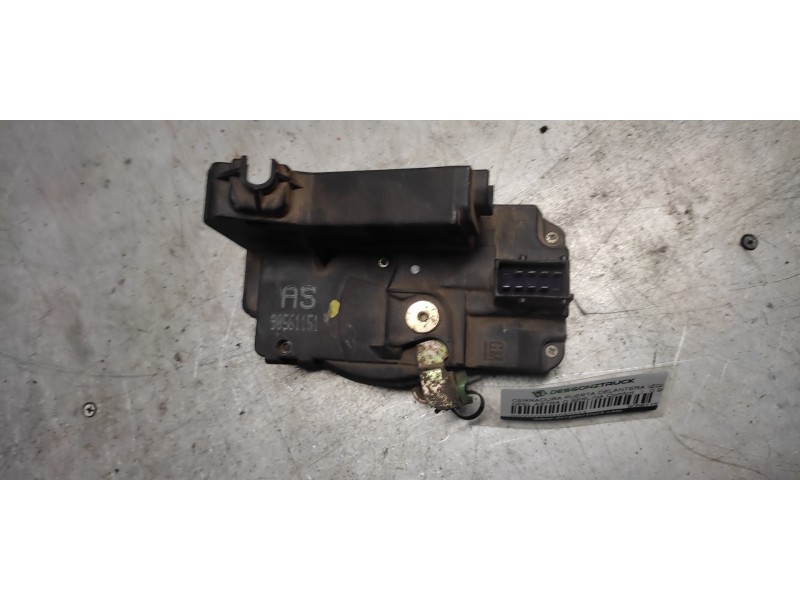 Recambio de cerradura puerta delantera izquierda para opel astra g berlina comfort referencia OEM IAM 90561151 8 PINS 