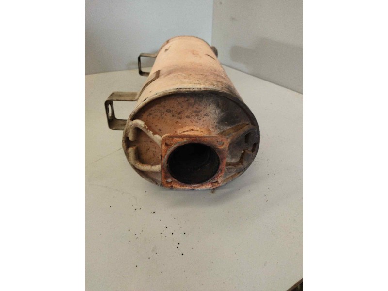 Recambio de silenciador trasero para nissan trucks atleon 140 referencia OEM IAM 20100D6301  