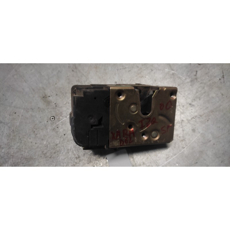 Recambio de cerradura puerta delantera izquierda para citroen xsara berlina 2.0 hdi exclusive (80kw) referencia OEM IAM   