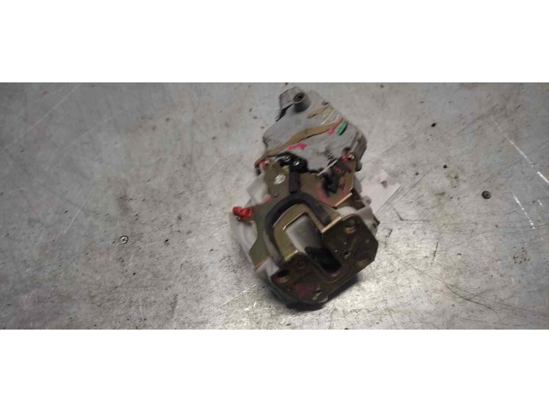 Recambio de cerradura puerta trasera izquierda para nissan primera berlina (p11) gx referencia OEM IAM  6PINS 