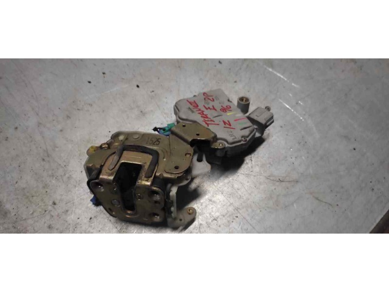 Recambio de cerradura puerta delantera izquierda para nissan terrano/terrano.ii (r20) comfort referencia OEM IAM  6PINS 