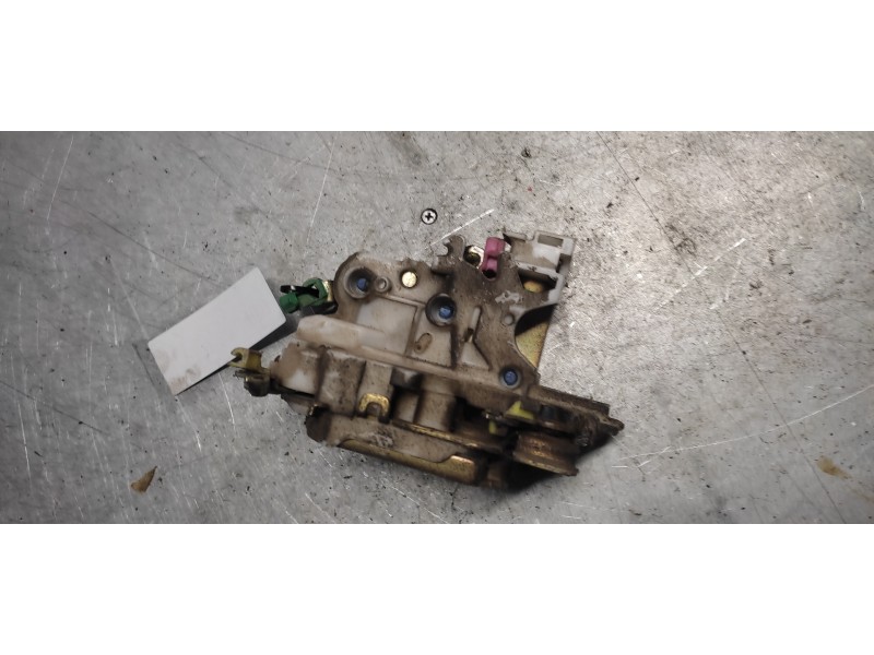 Recambio de cerradura puerta delantera derecha para nissan pick-up (d22) cabina simple diesel referencia OEM IAM   