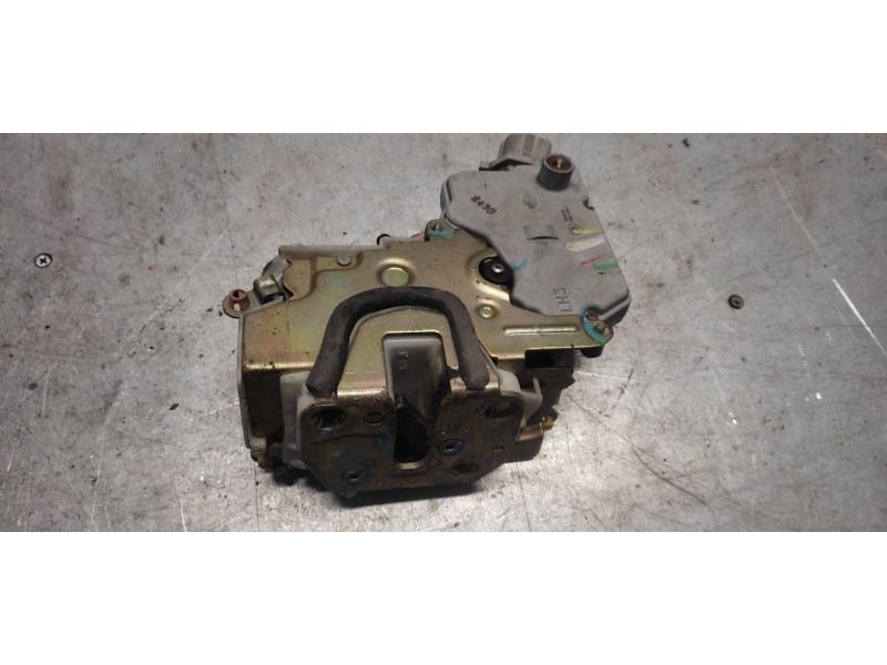 Recambio de cerradura puerta delantera izquierda para nissan primera berlina (p11) gx referencia OEM IAM  6PINS 