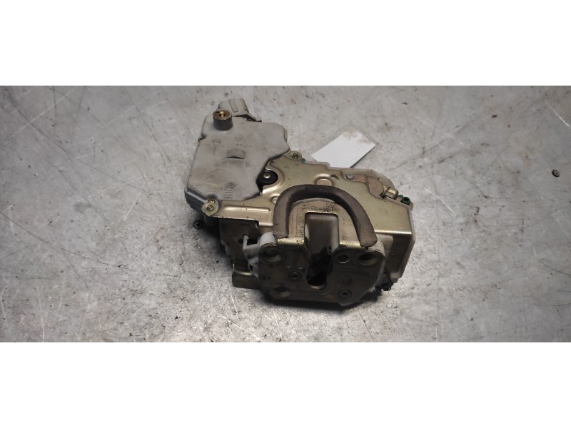 Recambio de cerradura puerta delantera derecha para nissan primera berlina (p11) gx referencia OEM IAM  6PINS 