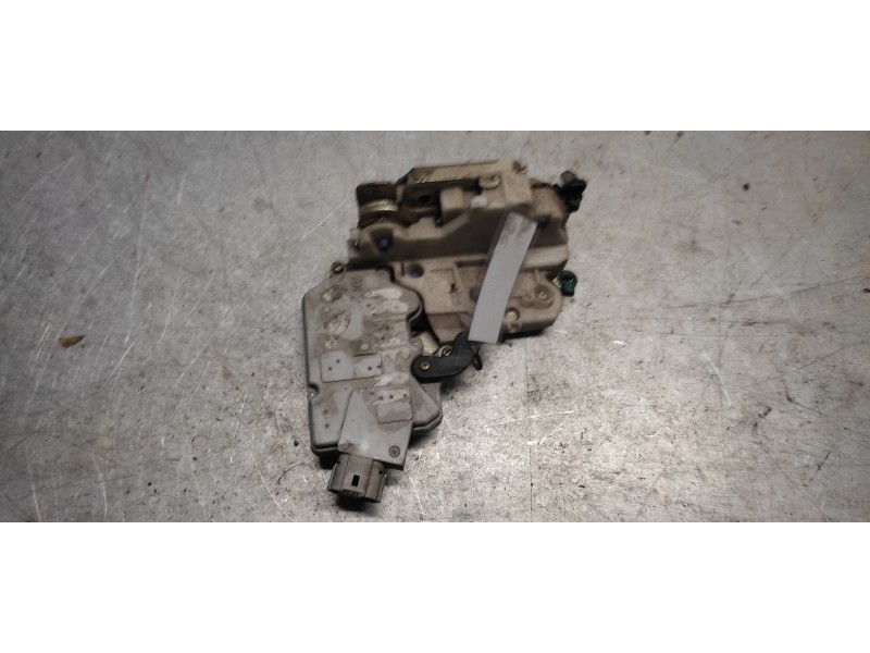 Recambio de cerradura puerta delantera derecha para nissan primera berlina (p11) gx referencia OEM IAM  6PINS 