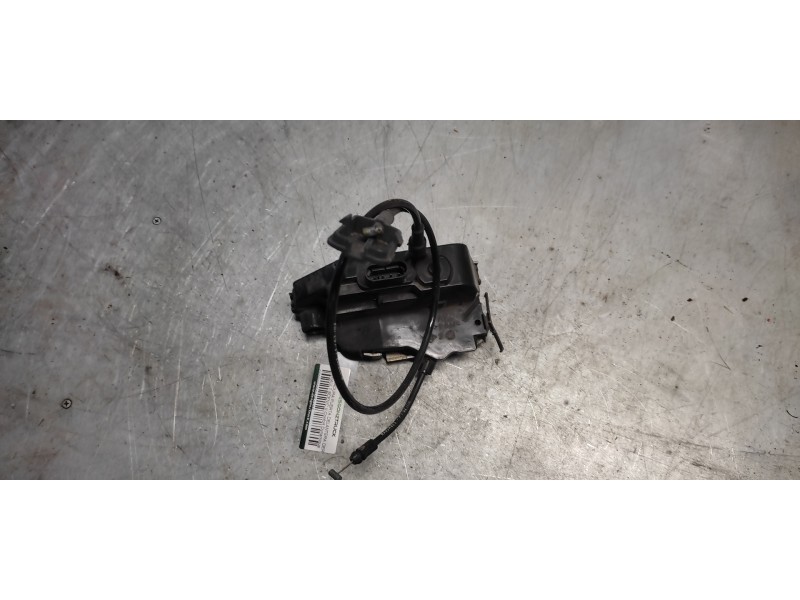 Recambio de cerradura puerta delantera derecha para renault scenic ii confort dynamique referencia OEM IAM   