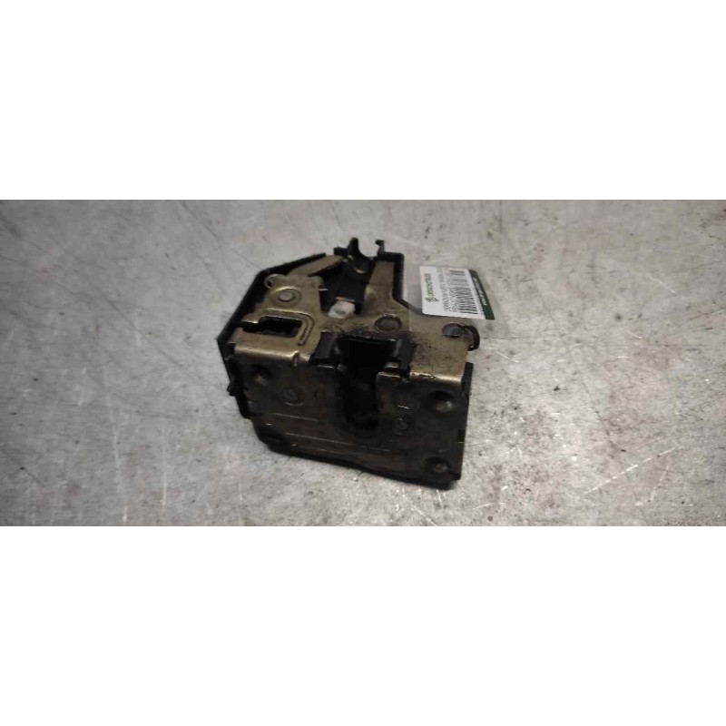Recambio de cerradura puerta trasera izquierda para renault megane i scenic (ja0) 1.9 d kaleido referencia OEM IAM   