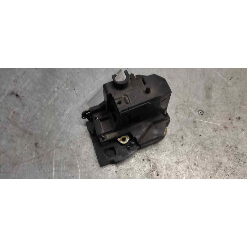 Recambio de cerradura puerta trasera izquierda para renault megane i scenic (ja0) 1.9 d kaleido referencia OEM IAM   