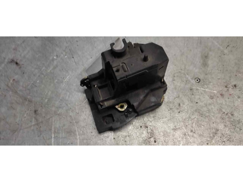 Recambio de cerradura puerta trasera izquierda para renault megane i scenic (ja0) 1.9 d kaleido referencia OEM IAM   