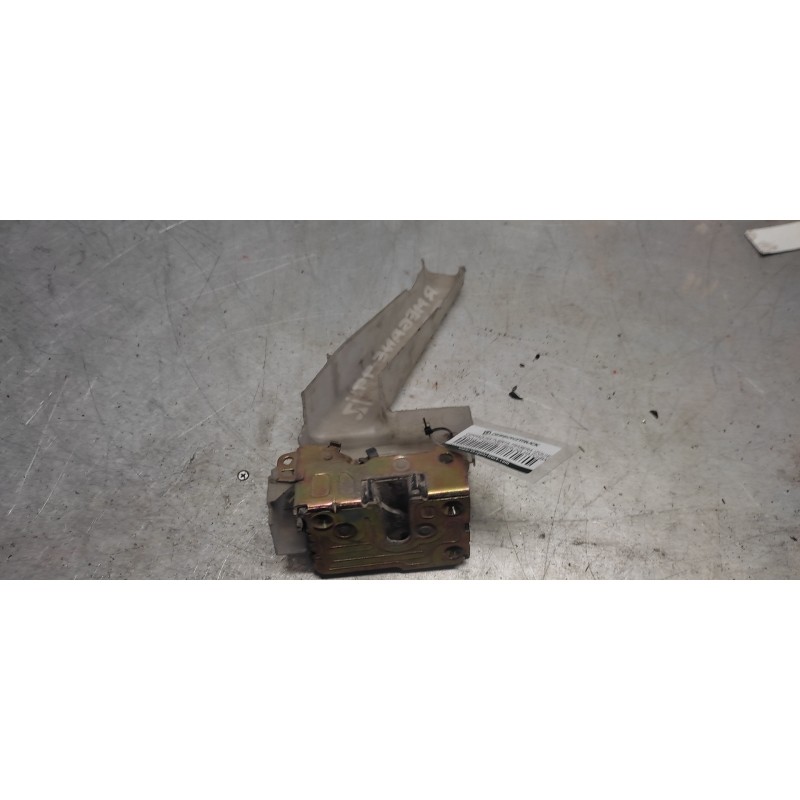Recambio de cerradura puerta trasera izquierda para renault megane i berlina hatchback (ba0) 1.6e europa referencia OEM IAM   