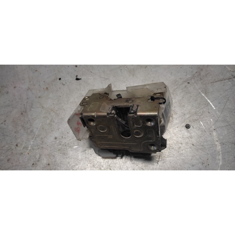 Recambio de cerradura puerta delantera izquierda para renault megane i berlina hatchback (ba0) 1.6e europa referencia OEM IAM   