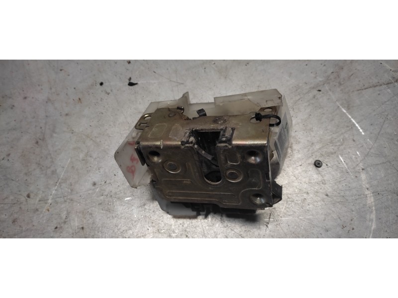 Recambio de cerradura puerta delantera izquierda para renault megane i berlina hatchback (ba0) 1.6e europa referencia OEM IAM   