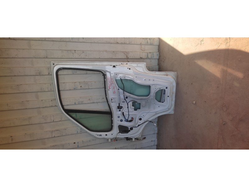 Recambio de puerta delantera derecha para renault mascott fg 130. 35/55/65 cabina individual referencia OEM IAM   