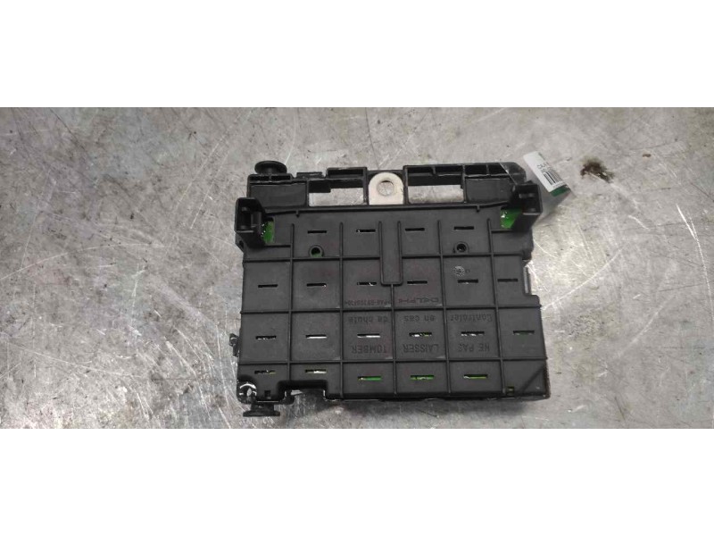 Recambio de caja reles / fusibles para peugeot 307 break / sw (s1) sw pack referencia OEM IAM 9650663980 BSM 