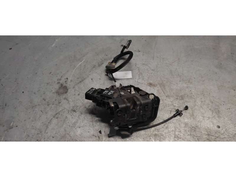 Recambio de cerradura puerta trasera derecha para ford focus berlina (cap) ghia referencia OEM IAM   6 PINS