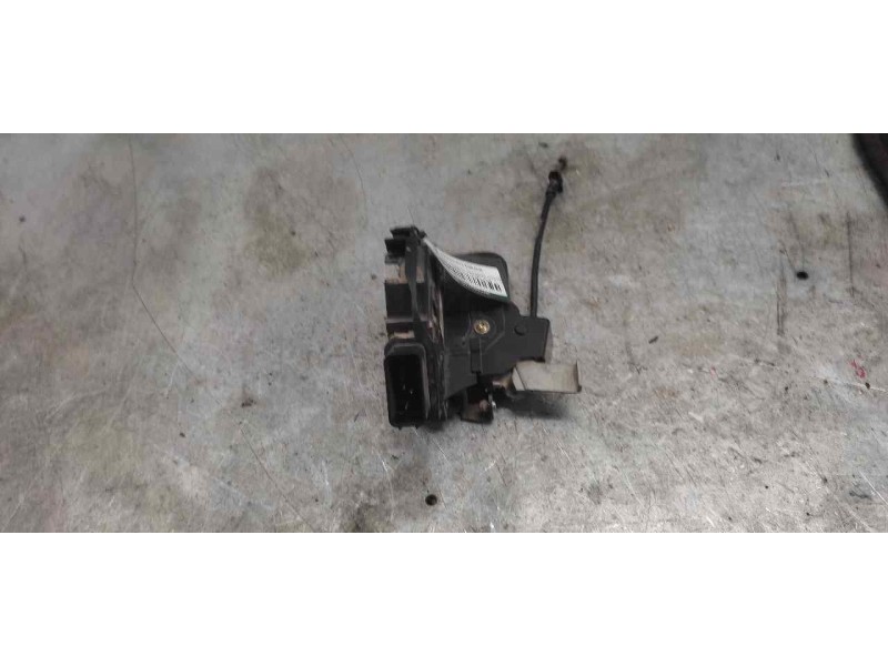 Recambio de cerradura puerta trasera izquierda para ford focus berlina (cap) ghia referencia OEM IAM   6 PINS