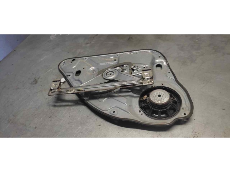 Recambio de elevalunas trasero derecho para ford focus berlina (cap) ghia referencia OEM IAM 4M51A045H22A  