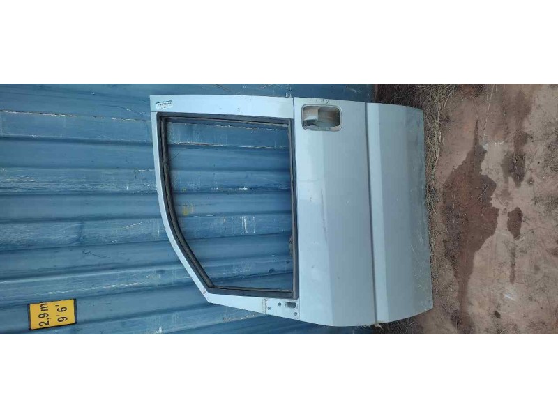 Recambio de puerta delantera izquierda para peugeot expert kombi 1.9 turbodiesel referencia OEM IAM   