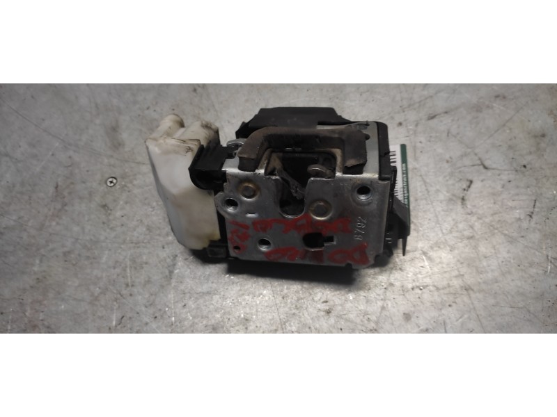 Recambio de cerradura puerta delantera derecha para fiat doblo (119) 1.9 jtd family referencia OEM IAM   