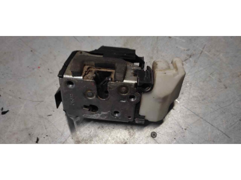 Recambio de cerradura puerta delantera izquierda para fiat doblo (119) 1.9 jtd family referencia OEM IAM   