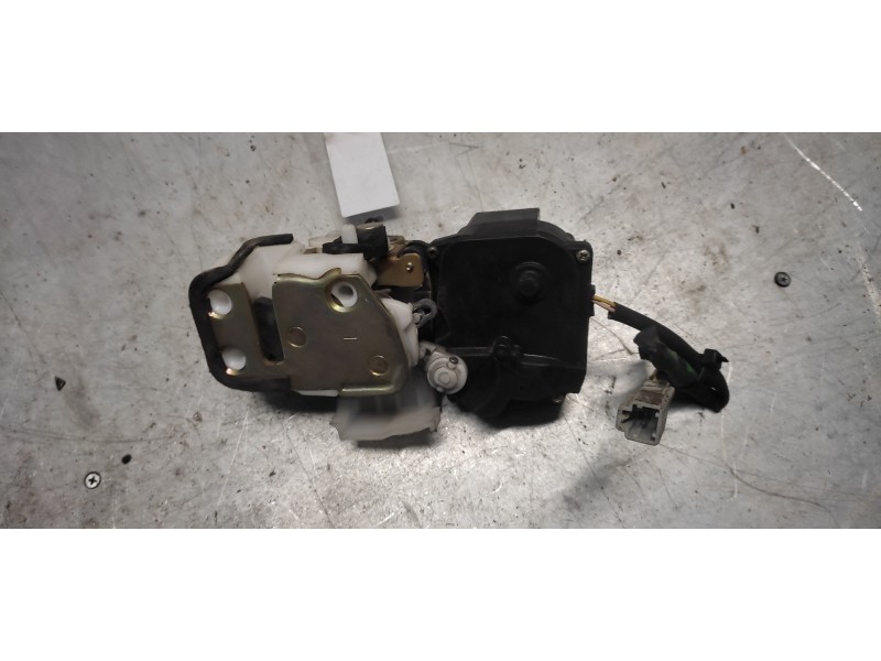 Recambio de cerradura puerta trasera izquierda para mg rover serie 200 (xw) 220 gsi referencia OEM IAM   