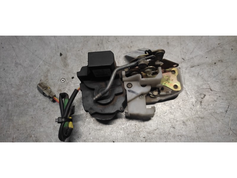 Recambio de cerradura puerta trasera izquierda para mg rover serie 200 (xw) 220 gsi referencia OEM IAM   