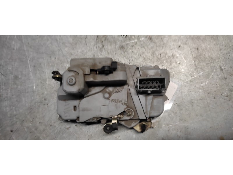 Recambio de cerradura puerta delantera izquierda para peugeot 406 berlina (s1/s2) sldt referencia OEM IAM  6 PINS 