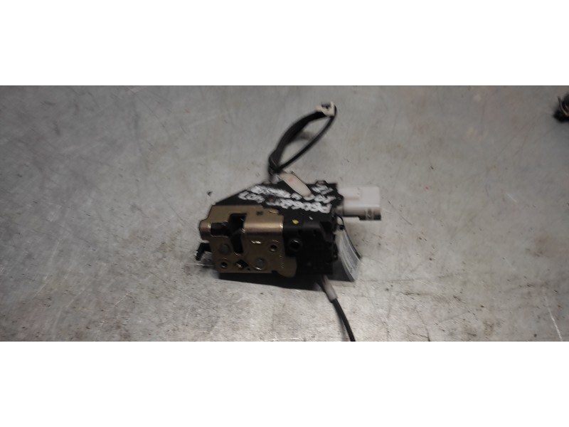 Recambio de cerradura puerta trasera izquierda para peugeot 407 st confort referencia OEM IAM  6 PINS 