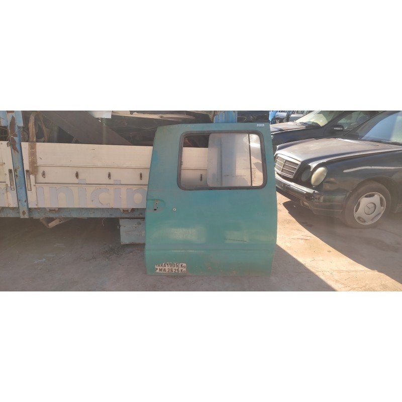 Recambio de puerta lateral corredera izquierda para nissan serena (c23m) 1.6 cat referencia OEM IAM   