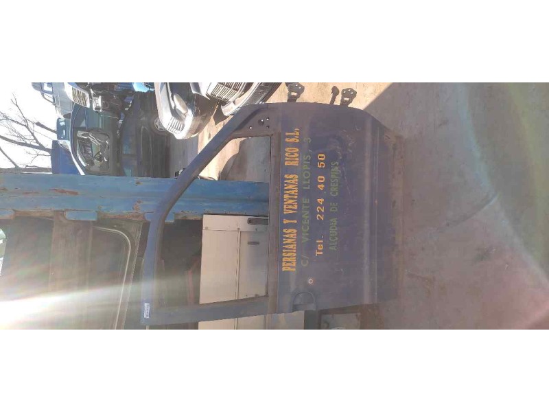 Recambio de puerta delantera derecha para nissan vanette cargo 2.3 diesel referencia OEM IAM   