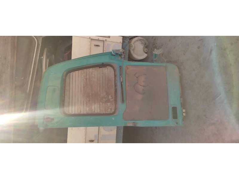 Recambio de porton trasero izquierdo para nissan serena (c23m) 1.6 cat referencia OEM IAM   