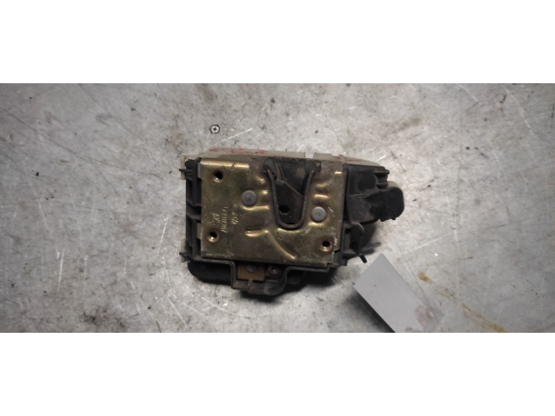 Recambio de cerradura puerta delantera derecha para volkswagen golf iii berlina (1h1) cl referencia OEM IAM ZSB1H1B37016  