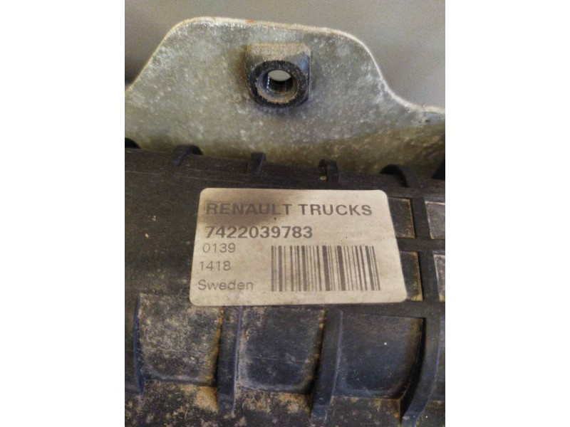 Recambio de radiador agua para renault serie t fg 4x2 cabina high-sleeper referencia OEM IAM 7422039783  