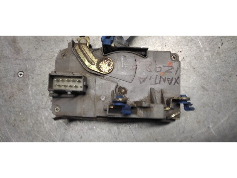 Recambio de cerradura puerta delantera izquierda para citroen xantia berlina 2.0 hdi activa referencia OEM IAM  9PINS 