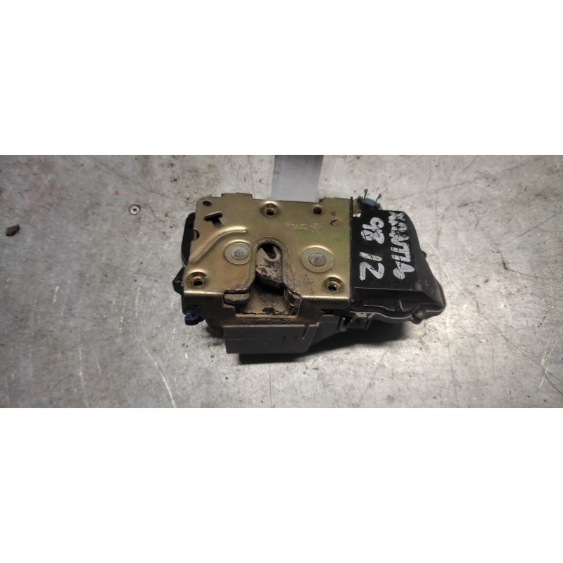 Recambio de cerradura puerta delantera izquierda para citroen xantia berlina 2.0 hdi activa referencia OEM IAM  6PINS 