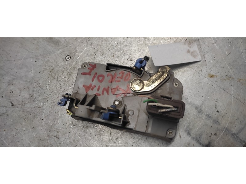 Recambio de cerradura puerta delantera derecha para citroen xantia berlina 2.0 hdi activa referencia OEM IAM  9PINS 