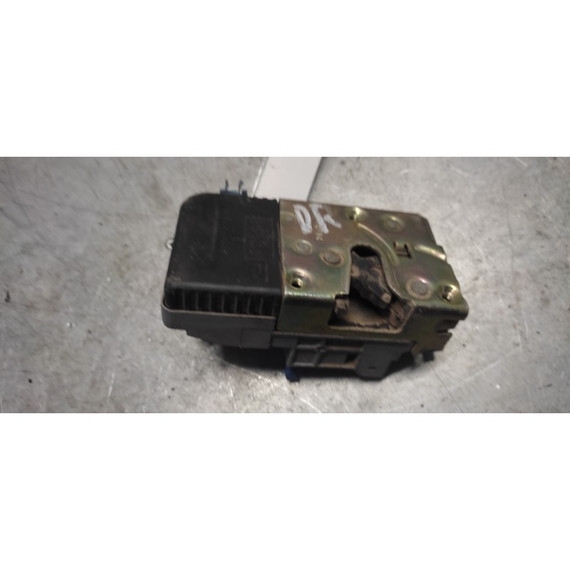 Recambio de cerradura puerta delantera derecha para citroen xantia berlina 2.0 hdi activa referencia OEM IAM  9PINS 