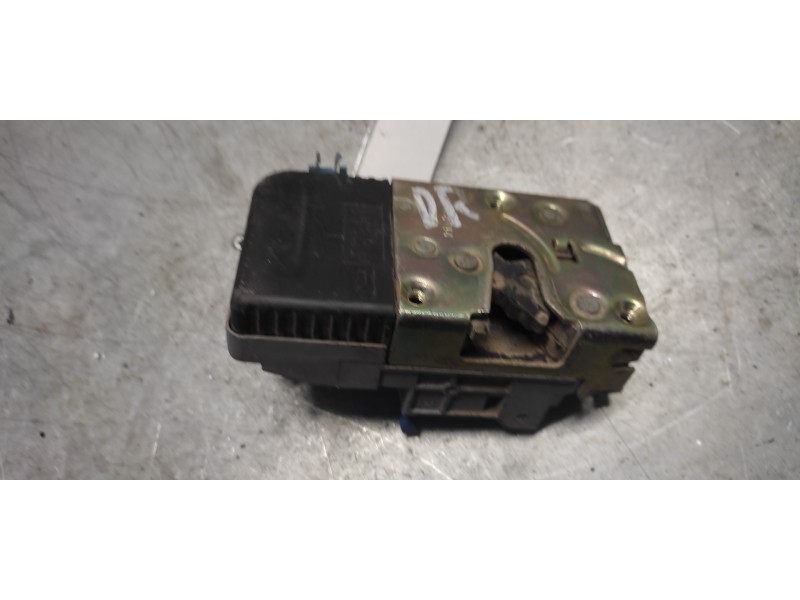 Recambio de cerradura puerta delantera derecha para citroen xantia berlina 2.0 hdi activa referencia OEM IAM  9PINS 