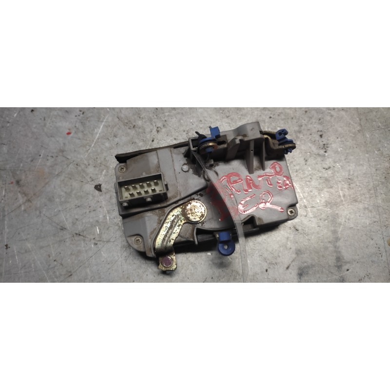 Recambio de cerradura puerta delantera derecha para citroen xantia berlina 2.0 hdi activa referencia OEM IAM  9PINS 