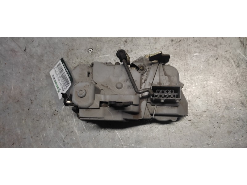 Recambio de cerradura puerta delantera derecha para citroen xsara berlina 1.4 referencia OEM IAM   6 PINS