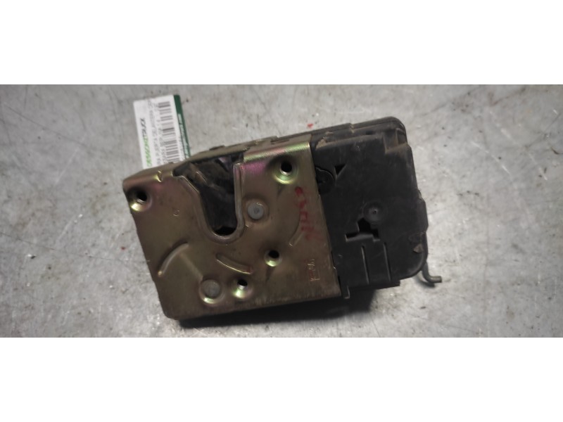 Recambio de cerradura puerta delantera derecha para citroen xsara berlina 1.4 referencia OEM IAM   6 PINS