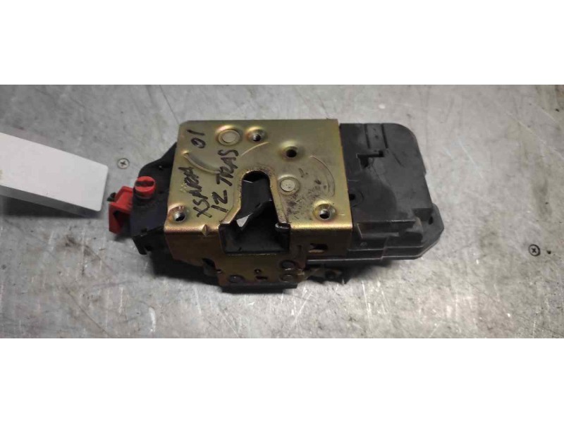 Recambio de cerradura puerta trasera izquierda para citroen xsara berlina 1.4 hdi referencia OEM IAM  4 PINS 