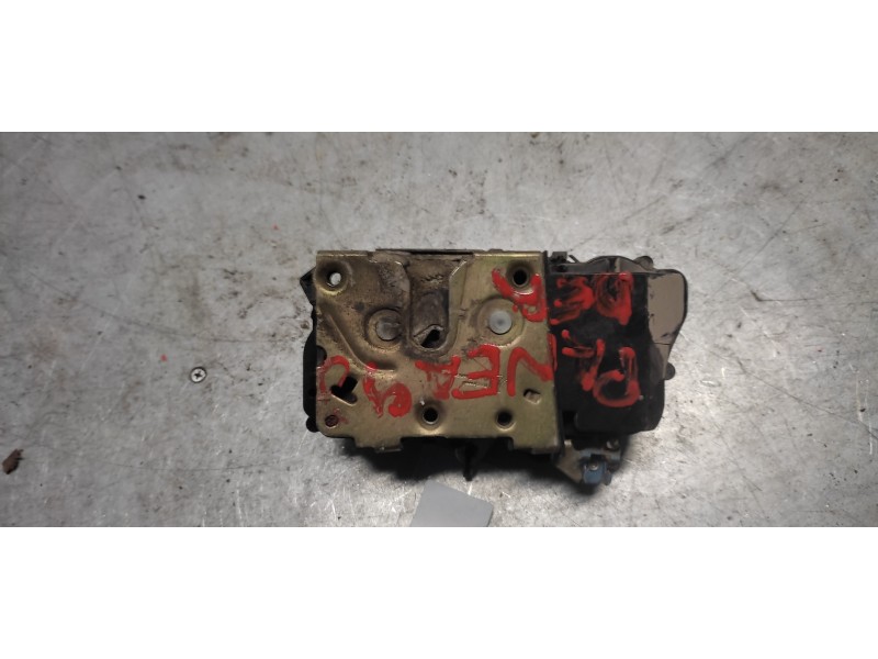 Recambio de cerradura puerta delantera derecha para peugeot partner (s1) combispace referencia OEM IAM   