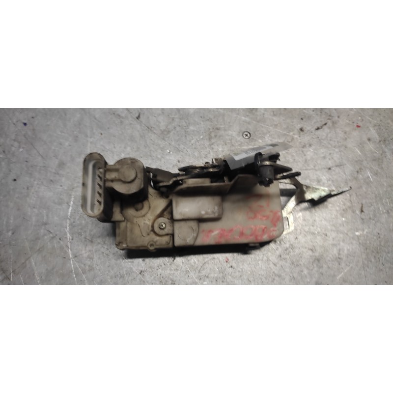 Recambio de cerradura puerta delantera izquierda para peugeot boxer combi (rs3200)(320)(´02) estándar 1400 td referencia OEM IAM