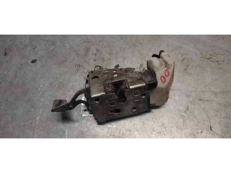 Recambio de cerradura puerta delantera izquierda para peugeot boxer combi (rs3200)(320)(´02) estándar 1400 td referencia OEM IAM