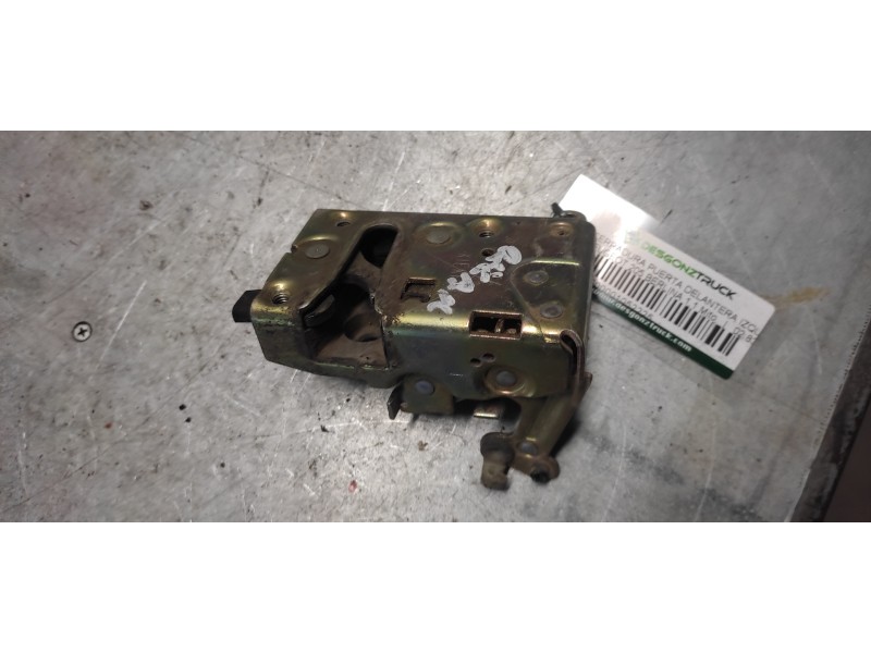 Recambio de cerradura puerta delantera izquierda para peugeot 205 berlina 1.1 mito referencia OEM IAM   