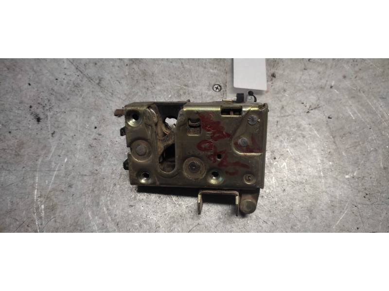 Recambio de cerradura puerta delantera derecha para peugeot 205 berlina 1.1 mito referencia OEM IAM   