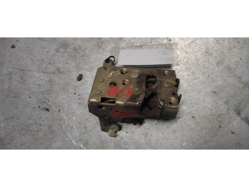 Recambio de cerradura puerta delantera derecha para peugeot 205 berlina 1.1 mito referencia OEM IAM   
